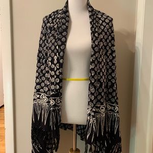 Multifunctional Scarf/Wrap